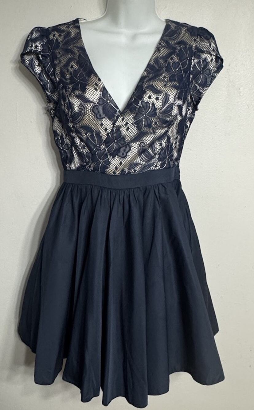 Chi Chi London Mini Dress Women’s 6 Navy Lace Party Prom Lined Bubble Hem NEW